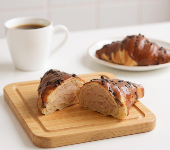 Croissant Ciocolată – pufos, cu cremă ciocolată