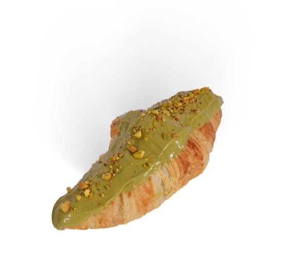 Croissant cu fistic – pufos și cremos