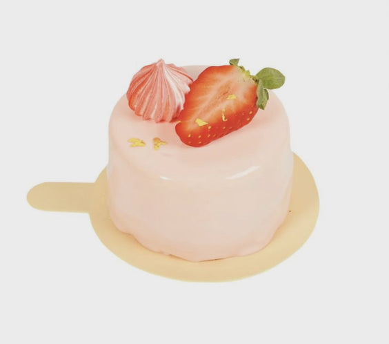 Blanche Fraise – mousse vanilie & fructe fresh