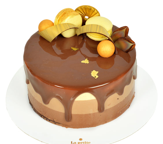 Tort Trois Chocolat – Cannes de ciocolată